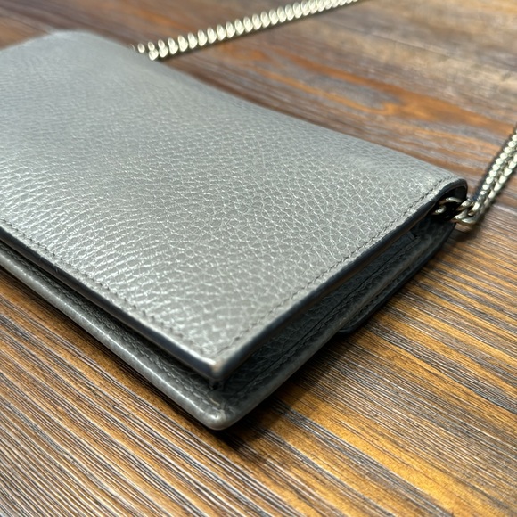 Authentic GUCCI Grey Wallet on a Chain Crossbody - Picture 8 of 16
